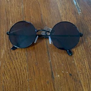 Circle sunglasses